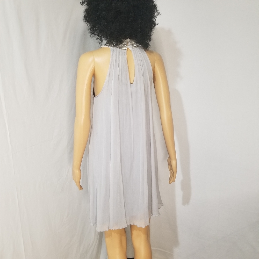 Dress - Picture 4 of 7